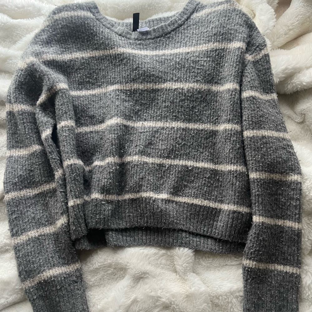 Grey/White Striped Sweater